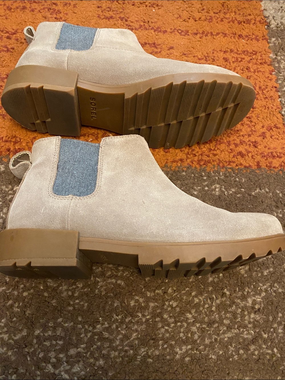 Women’s Suede Chelsea Boots in Light Taupe. SIze. 8.  Worn a few times.